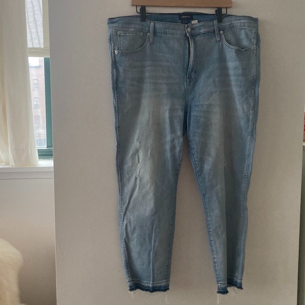 J Crew distressed boyfriend jeans Size 35